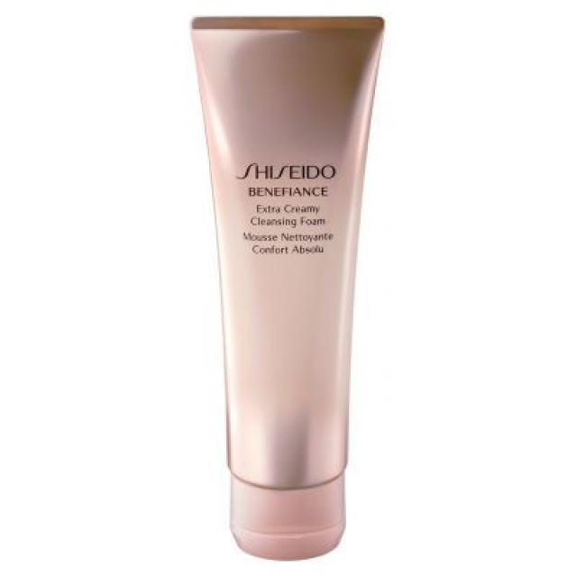 Extra creamy cleansing foam